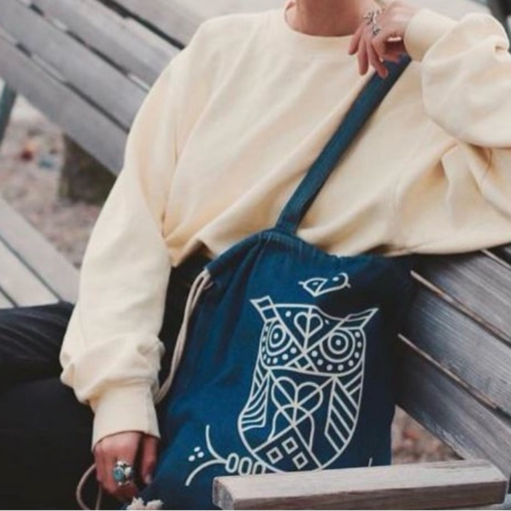 Reusable Owl Print Drawstring Bag - Picture 7 of 9